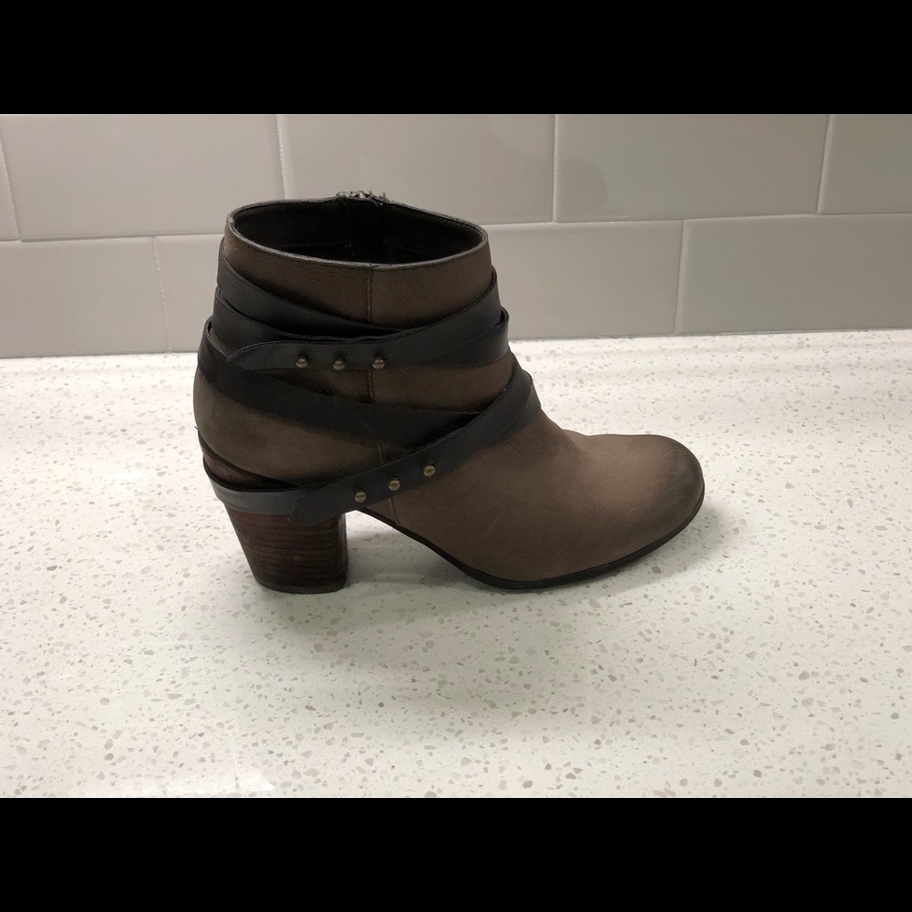 BP. Brown Strappy Ankle Booties - Picture 4 of 8